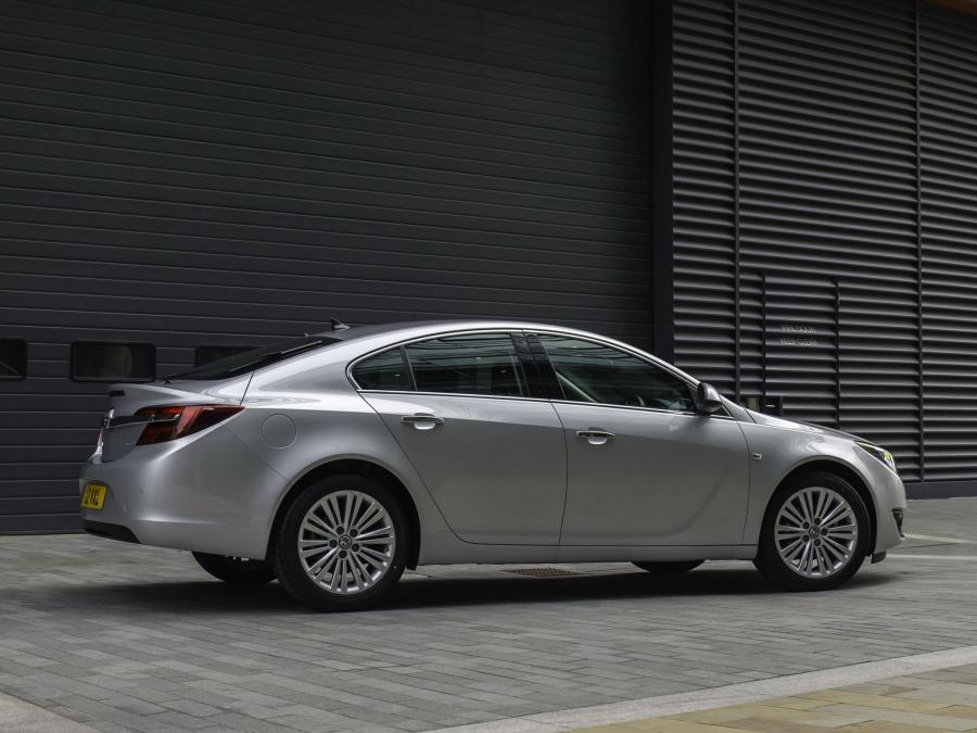  Vauxhall Insignia ecoFLEX Hatchback 2013 года  (фото 20 из 25)